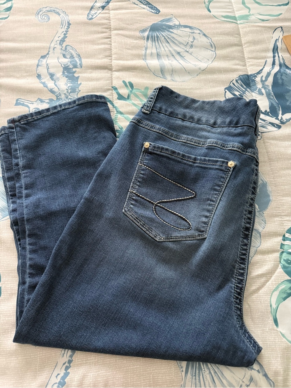 Seven7 Women's Cropped Jeans
